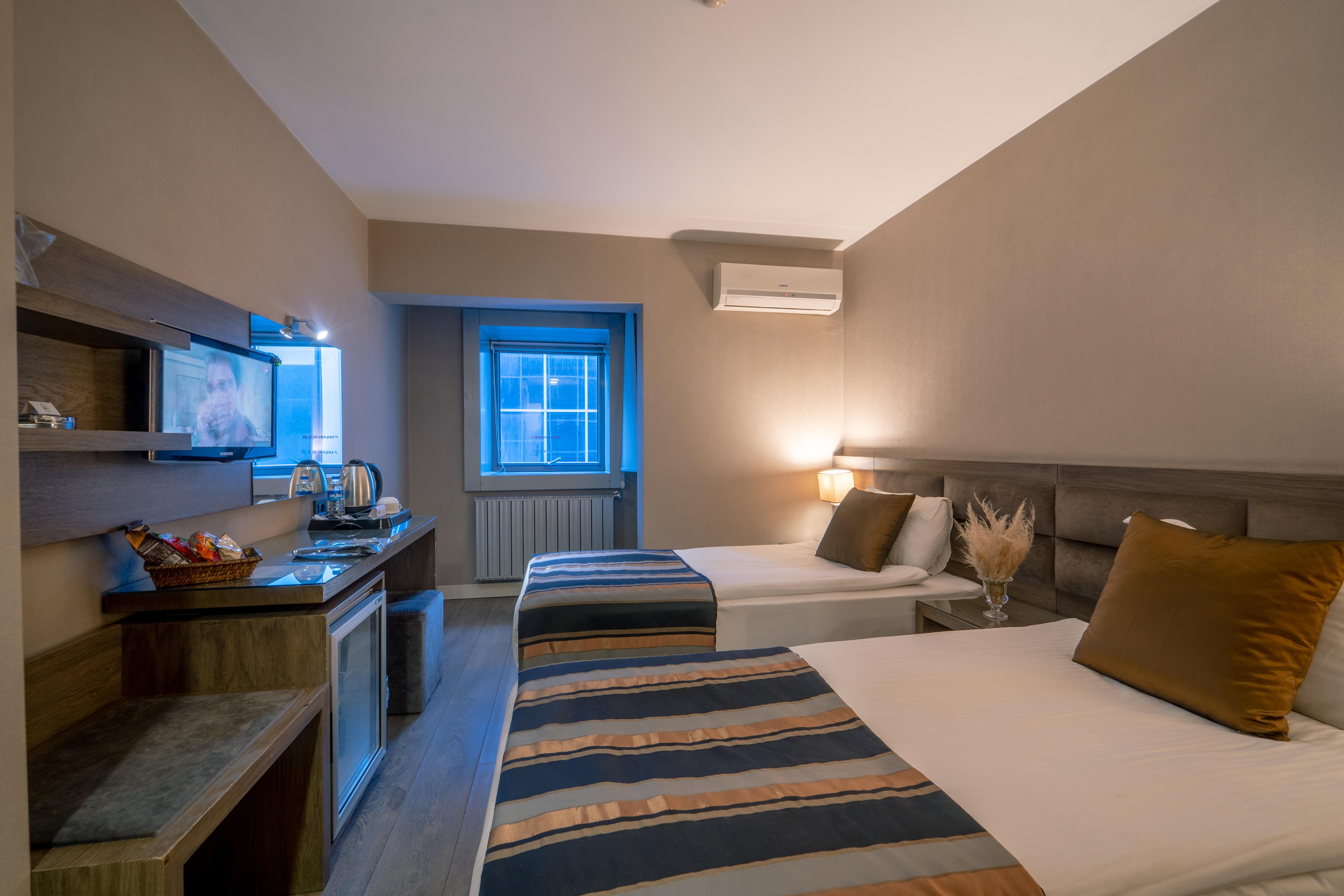 The New Hotel Zeybek İzmir Kültér fotó