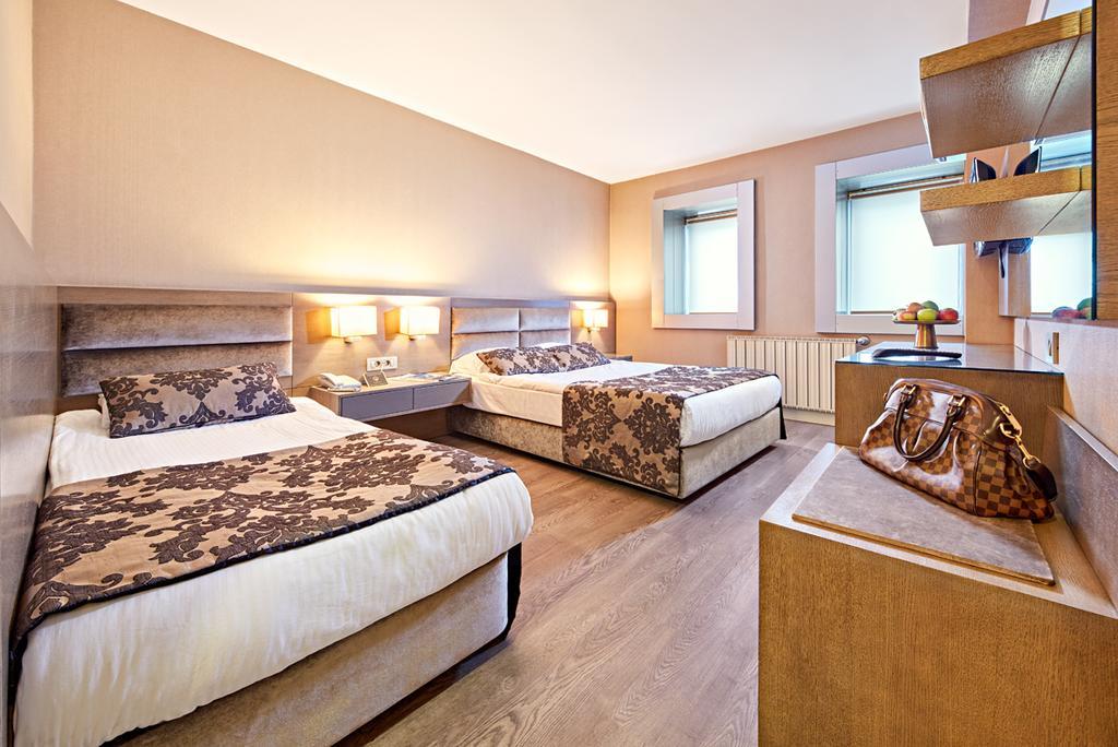 The New Hotel Zeybek İzmir Kültér fotó