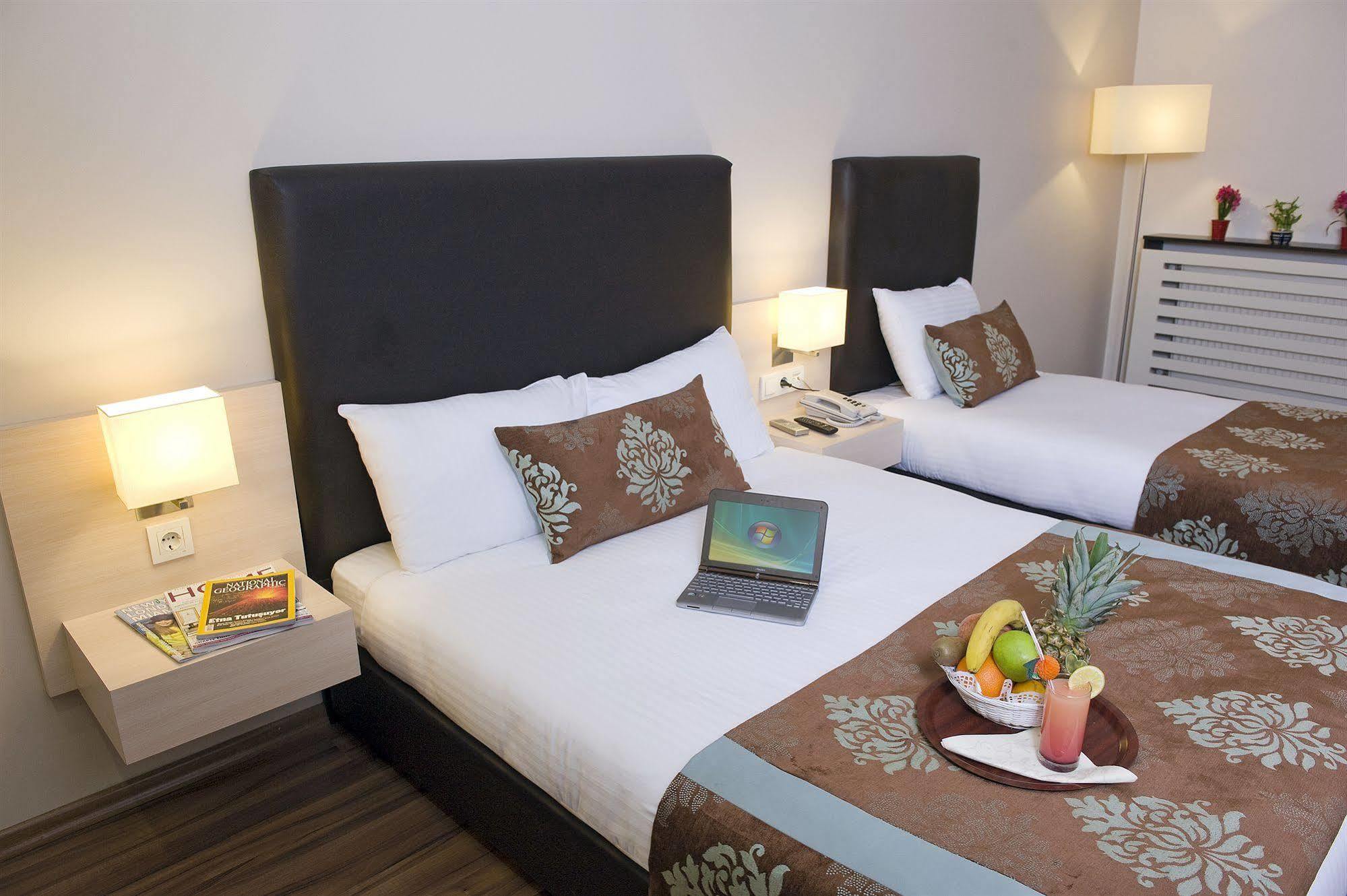 The New Hotel Zeybek İzmir Kültér fotó